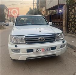 تۆیۆتا لاند کروزەر